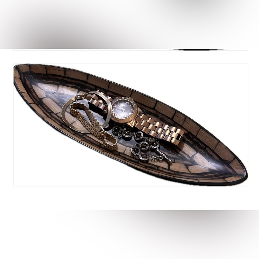 Decorative bamboo inlay oval tray
